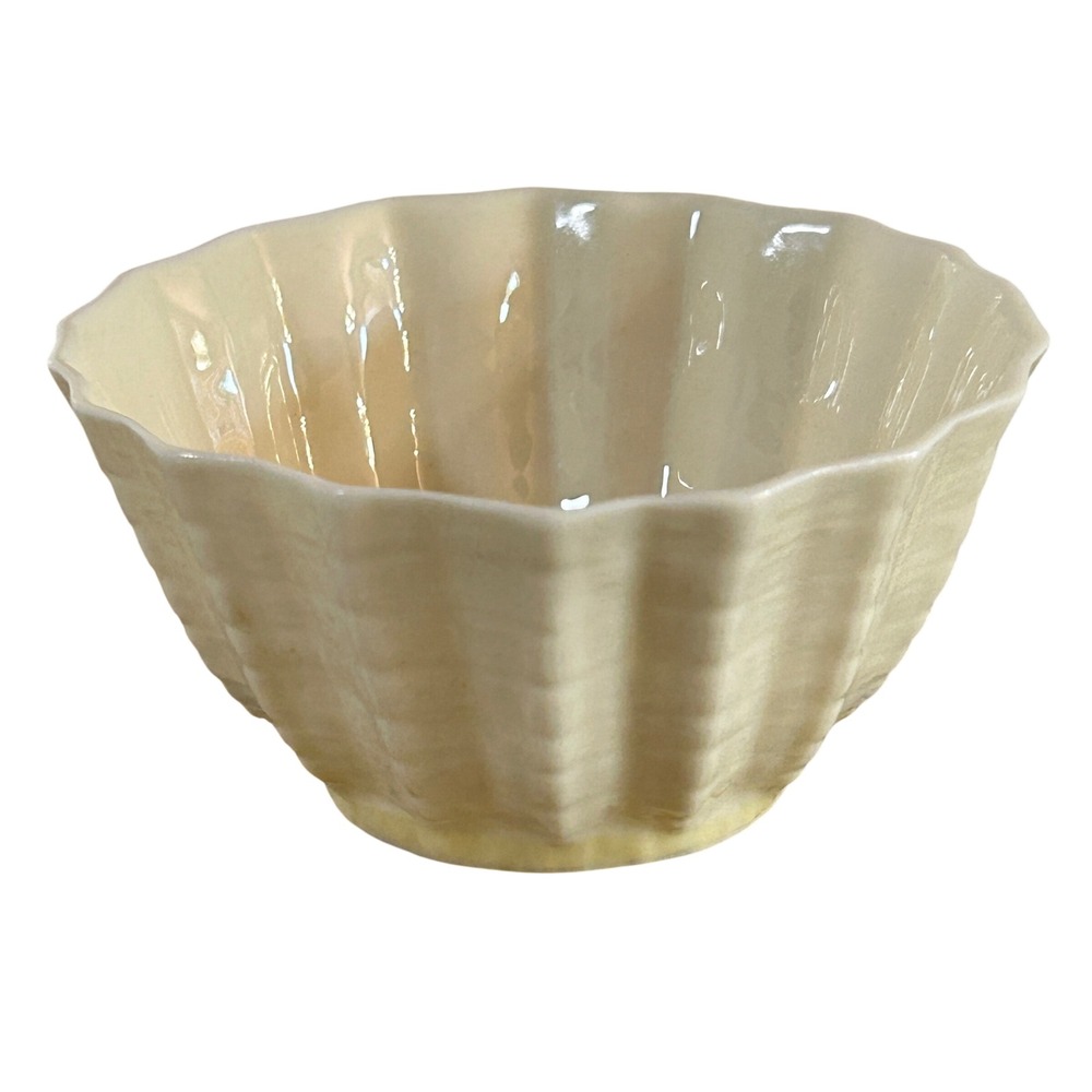 Belleek Ireland Neptune Shell Nut Bowl Ivory Gold Mark Vintage Irish Porcelain